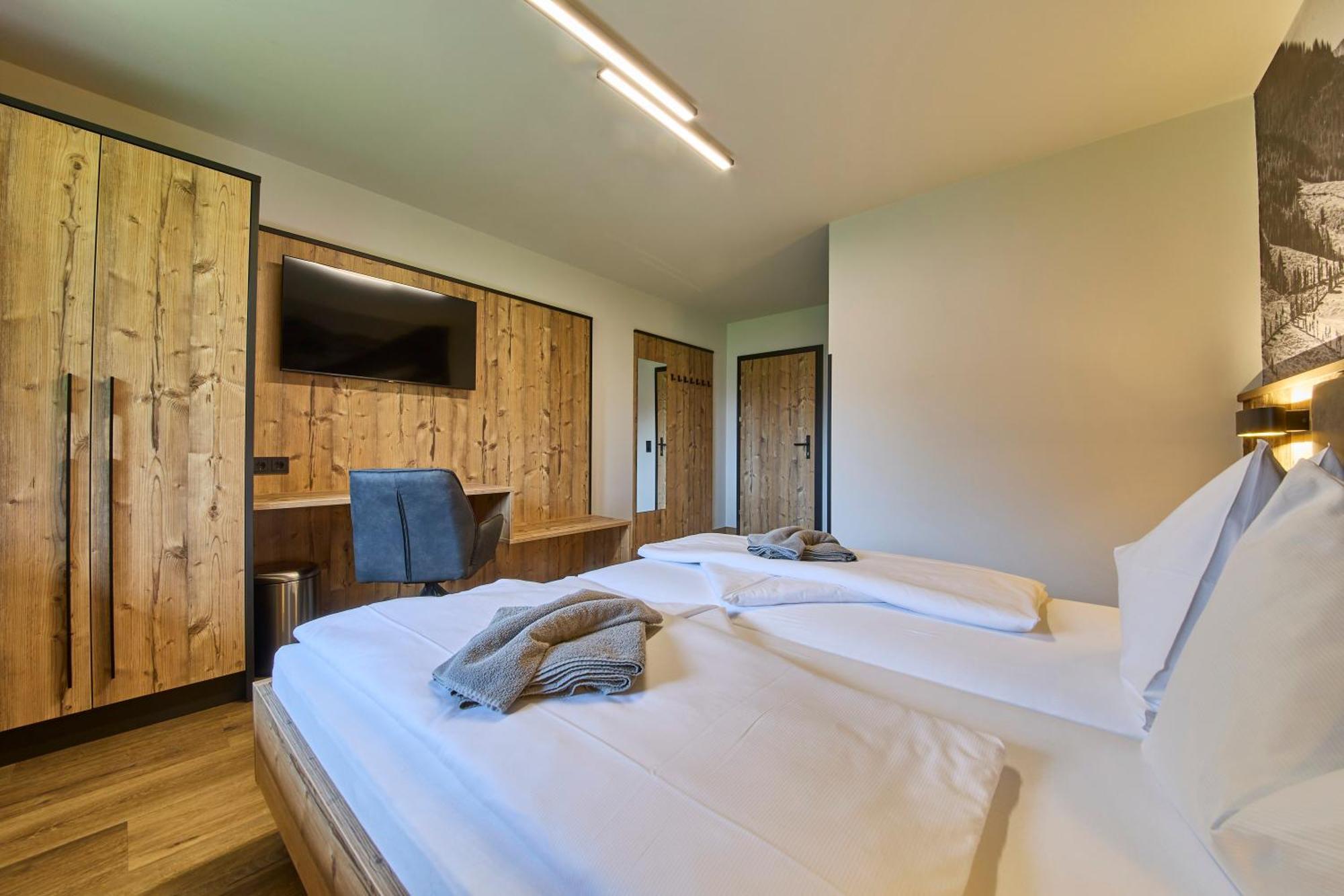 Eibinghof Bed & Breakfast & Swim Saalbach-Hinterglemm Exterior photo